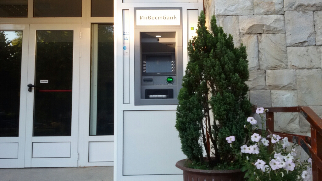 Investbank - ATM
