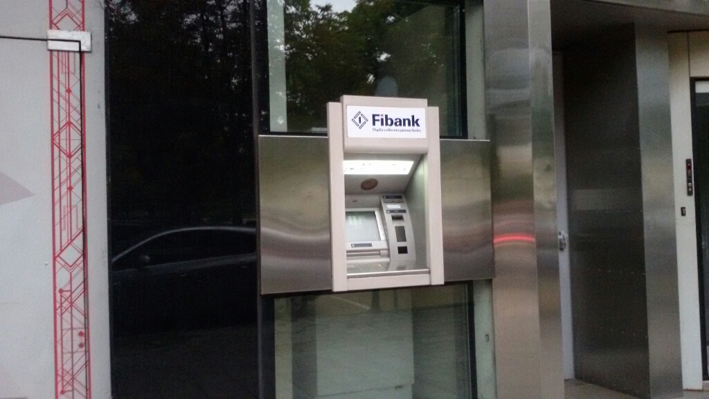 Първа инвестиционна банка Fibank - Банкомат