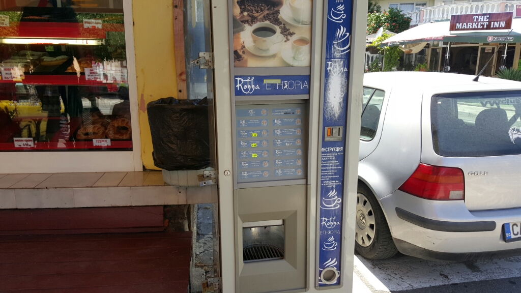 Coffee vending machine