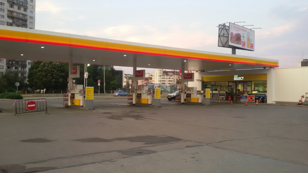 Shell - Petrol station, lpg