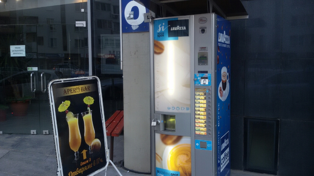 Coffee vending machine