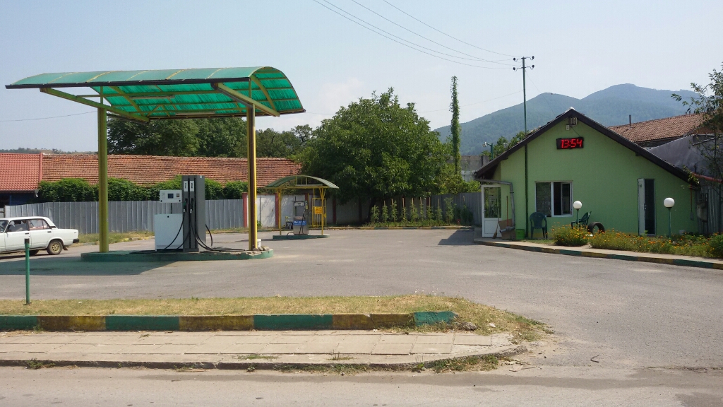 Oil g - Petrol station, lpg