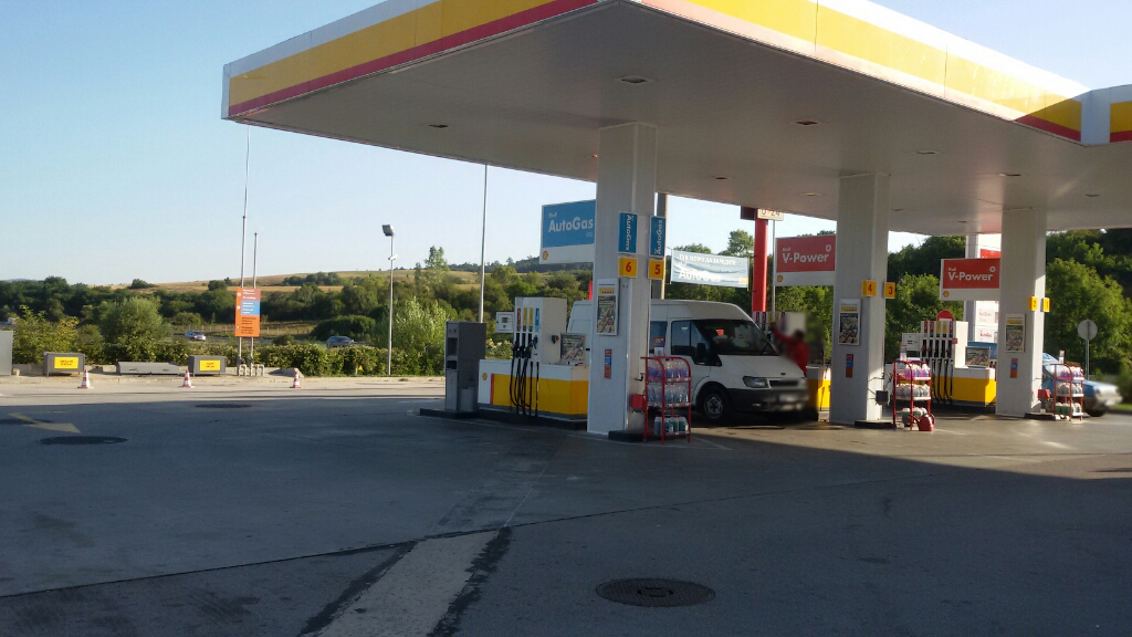 Shell - Petrol station, lpg