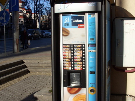 Coffee vending machine