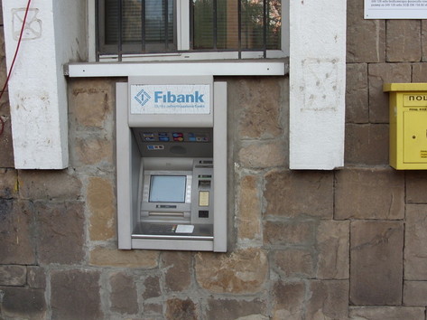 Първа инвестиционна банка Fibank - Банкомат