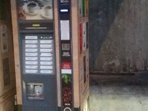 Coffee vending machine