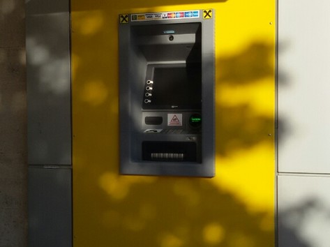 KBC Bank - ATM