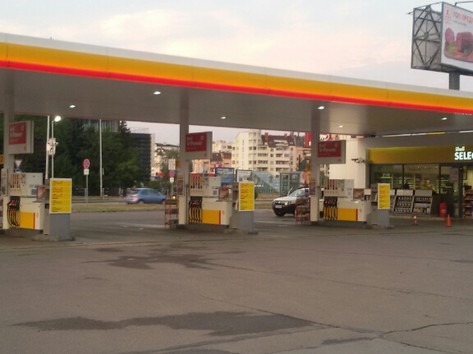 Shell - Petrol station, lpg