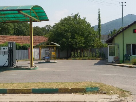 Oil g - Petrol station, lpg