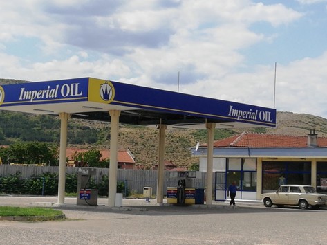 Imperial Oil - Petrol station, lpg