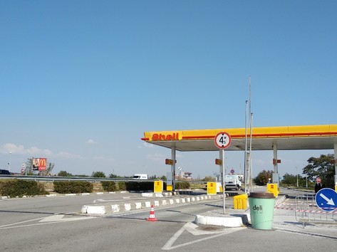 Shell - Petrol station