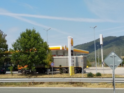 Shell - Petrol station, lpg