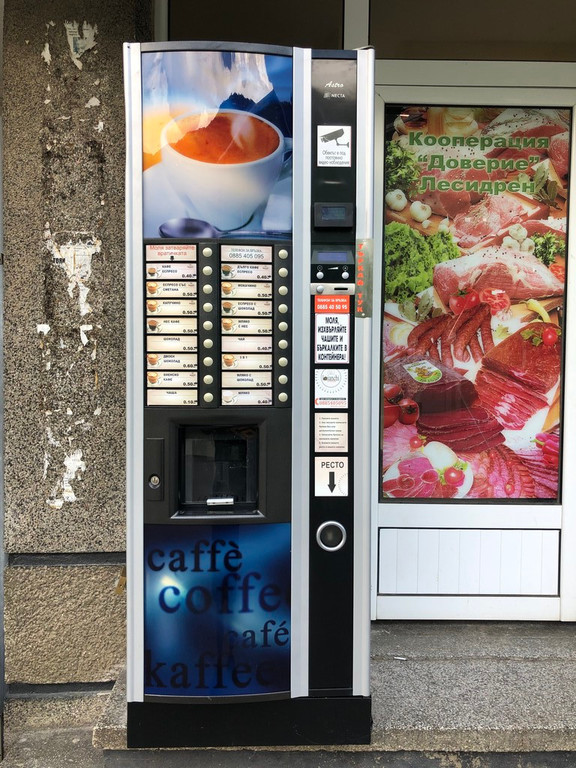 Coffee vending machine