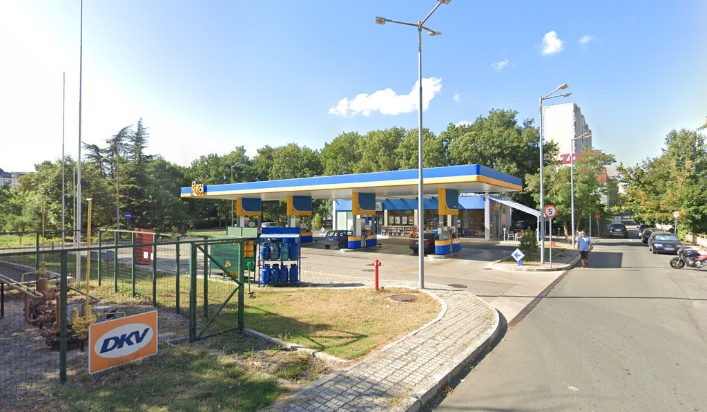 Petrol - Petrol station, lpg