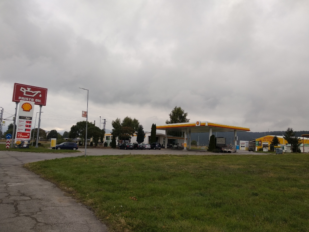 Shell - Petrol station, lpg