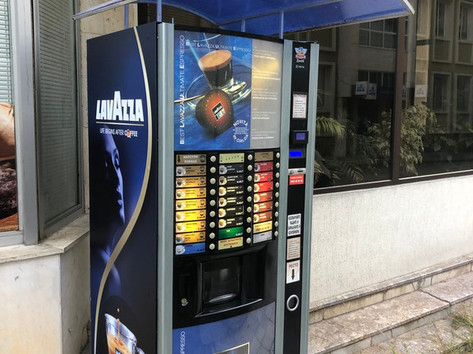 Coffee vending machine