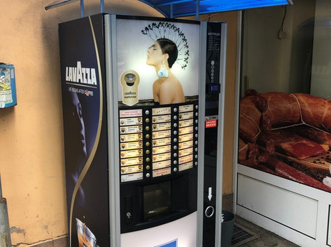 Coffee vending machine