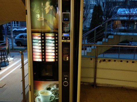 Coffee vending machine