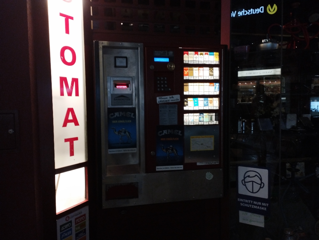 Cigarette vending machine