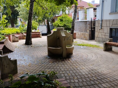 Drinking water fountain - Mineral water