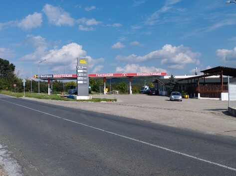 Petrol station, lpg