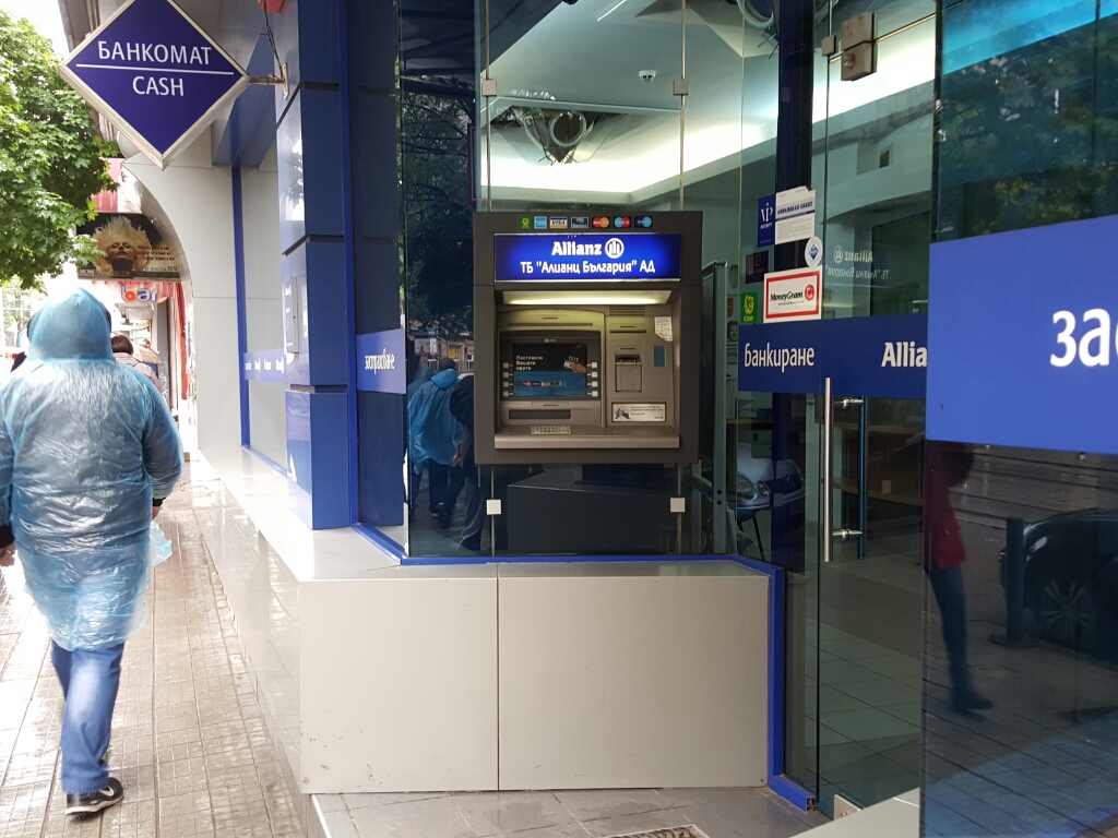 Allianz - ATM