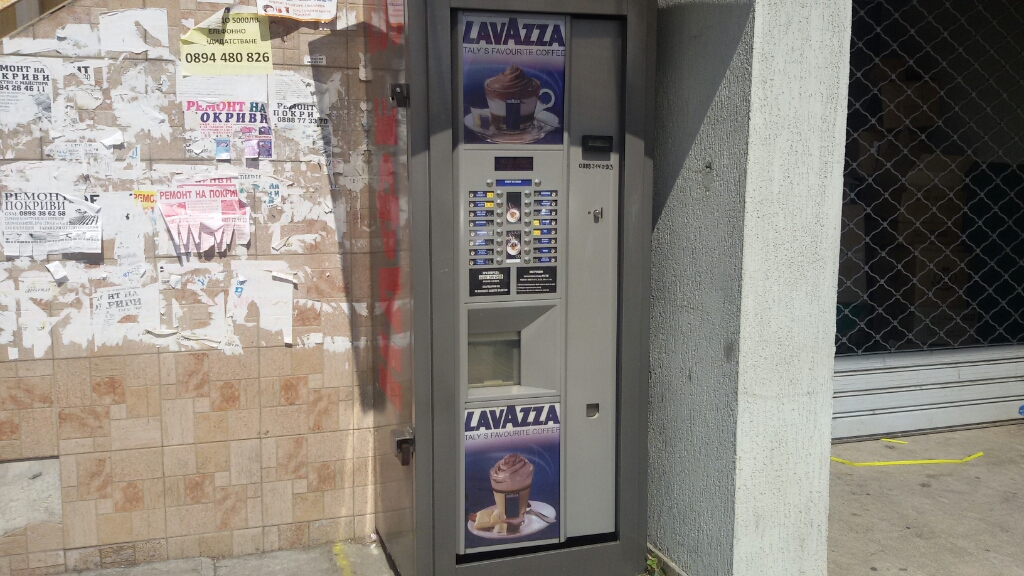 Coffee vending machine