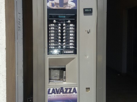 Coffee vending machine