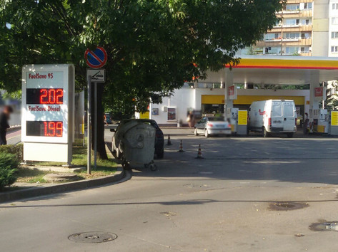 Shell - Petrol station